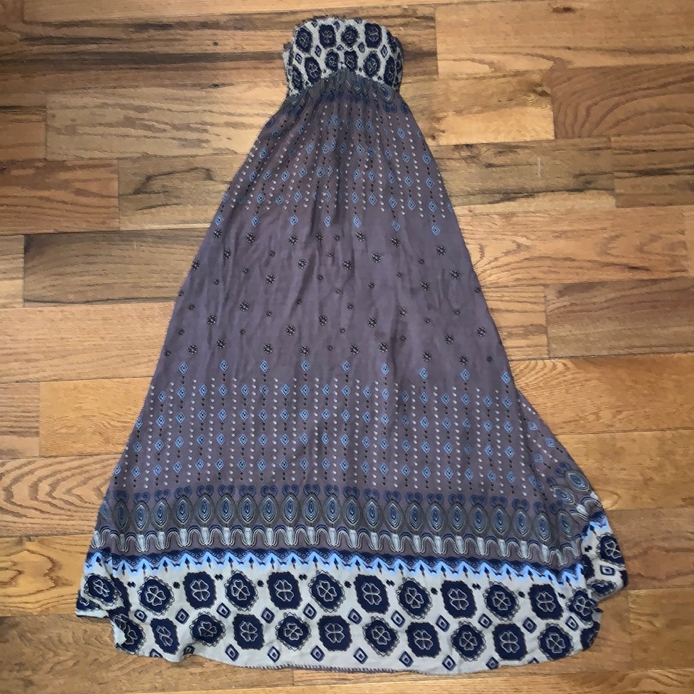 Light and flowy bohemian bandeau dress.